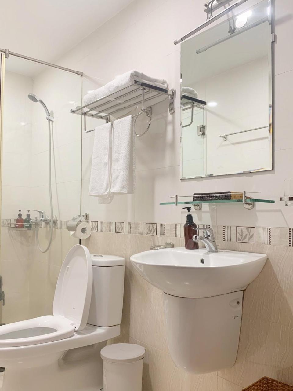 Dong Do Hotel Hô Chi Minh-Ville Extérieur photo